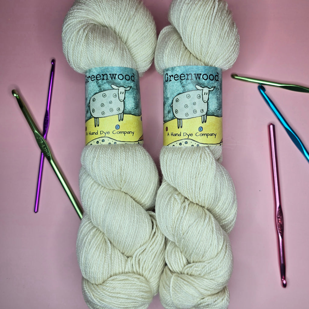 Indulgence Fingering Weight Yarn – Natural (115g / 420 yds)
