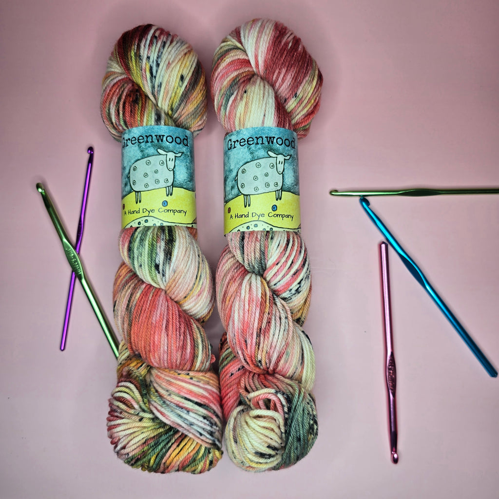 Sunflower Speckled DK Weight Yarn – Speckled (100g / 245 yds)