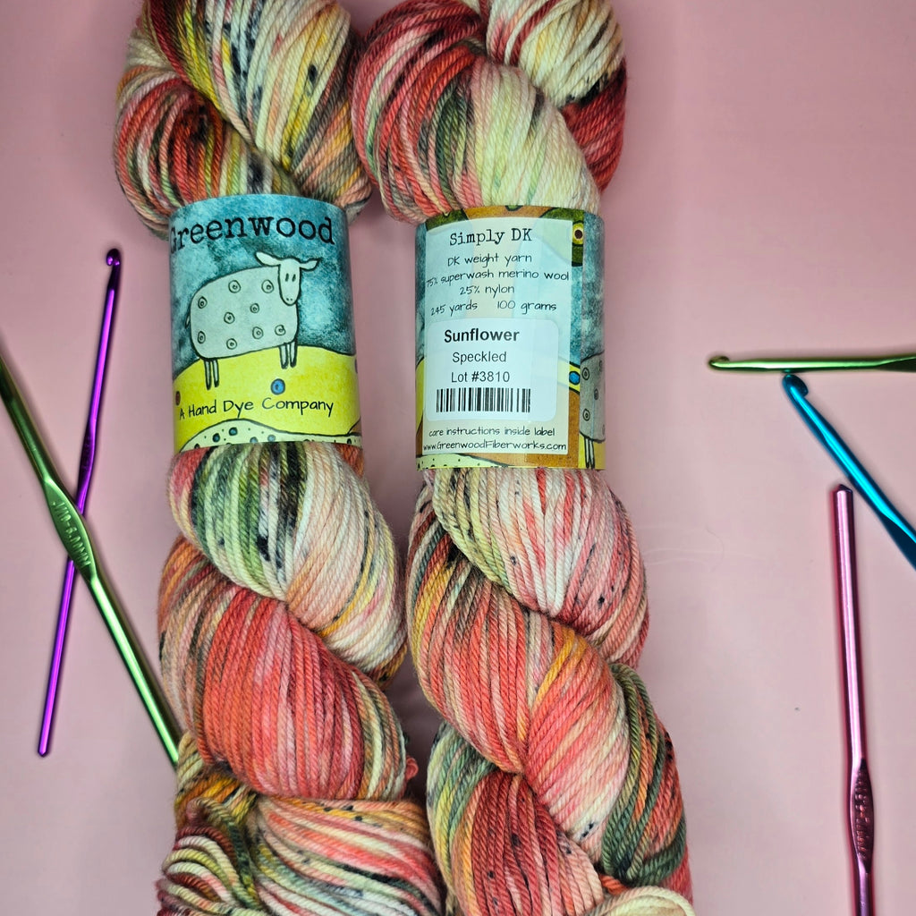 Sunflower Speckled DK Weight Yarn – Speckled (100g / 245 yds)