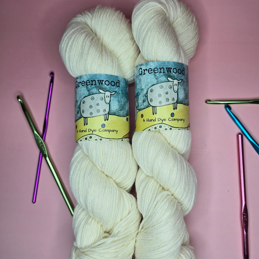 Natural DK Weight Yarn – Undyed (100g / 245 yds)