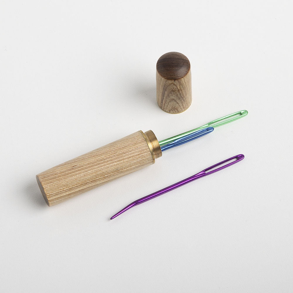 Darning Tapestry Needle Holder